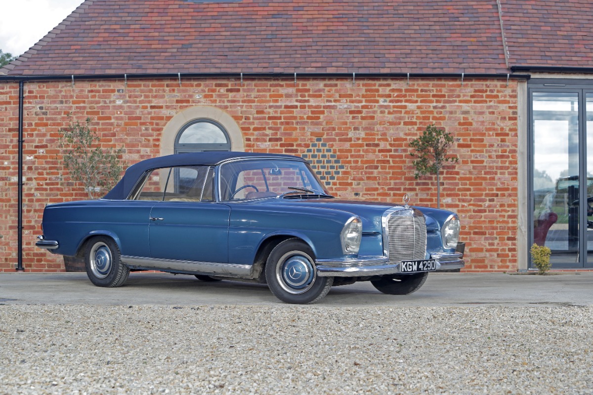 1966 Mercedes-Benz 220Se Image 3